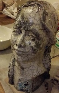 Buste raku : un air venu d'orient. 