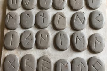 jeu de runes en argile