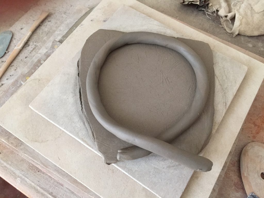 fabrication d'un pot en colombin