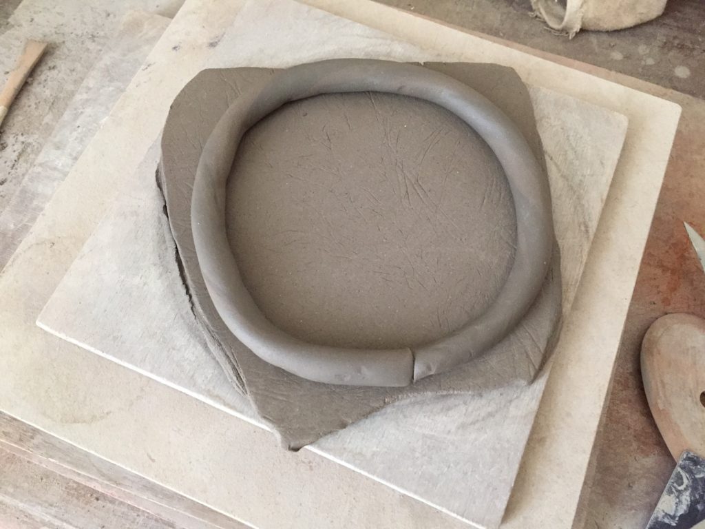 fabrication d'un pot en colombin