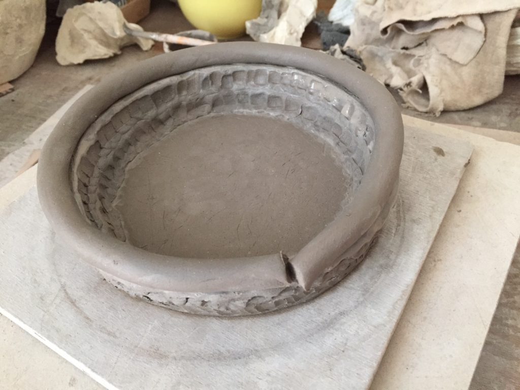 fabrication d'un pot en colombin