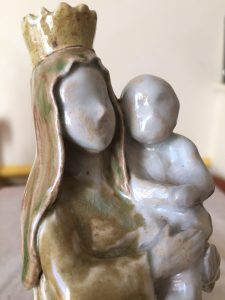 ma première sculpture, une vierge à l'enfant