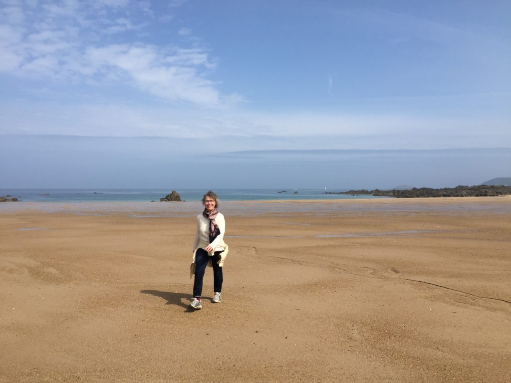 randonnée sur la plage et stage de modelage
