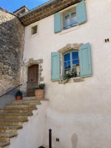 aux deux fontaines, chambres de charmes